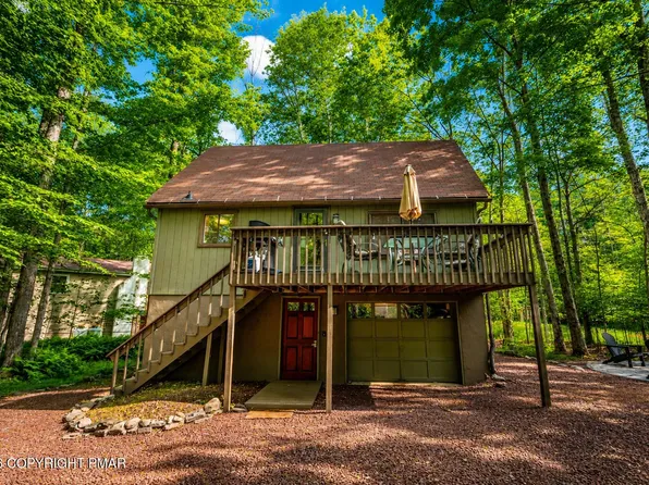 250 Wechquetank Dr, Pocono Lake, PA 18347