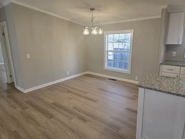 223 E Park Ave — Photo 18