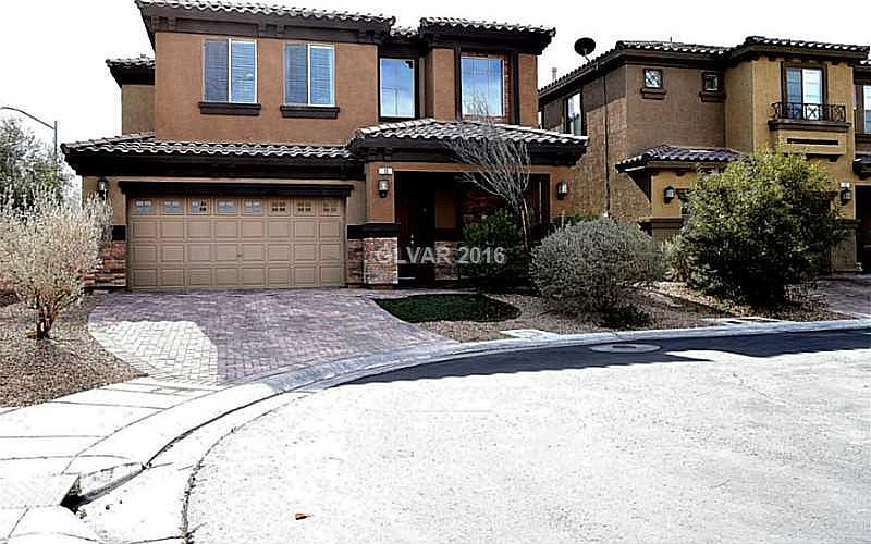 1st image of 13 Peak Villa Ave