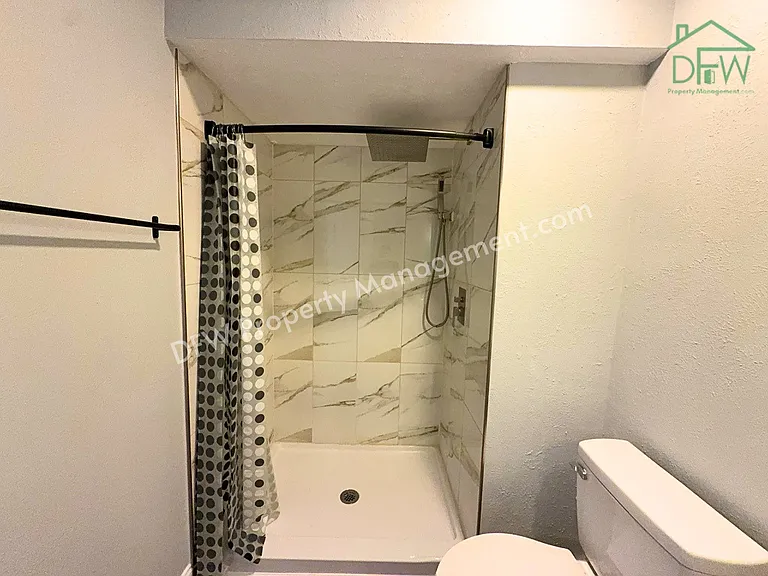 8917 Vernon Dr — Photo 10