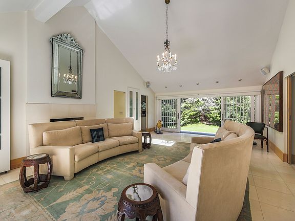 5th image of 18 Egypt Ln
