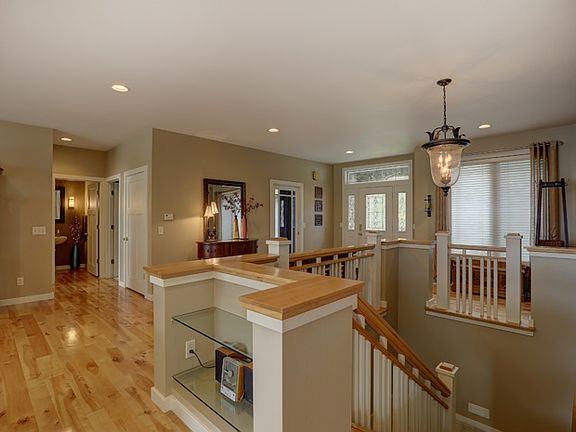 3rd image of 2607 Teal Ave