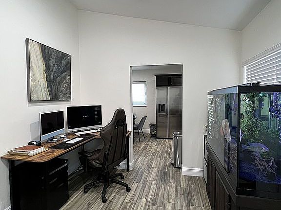 3rd image of 365 Linwood Dr