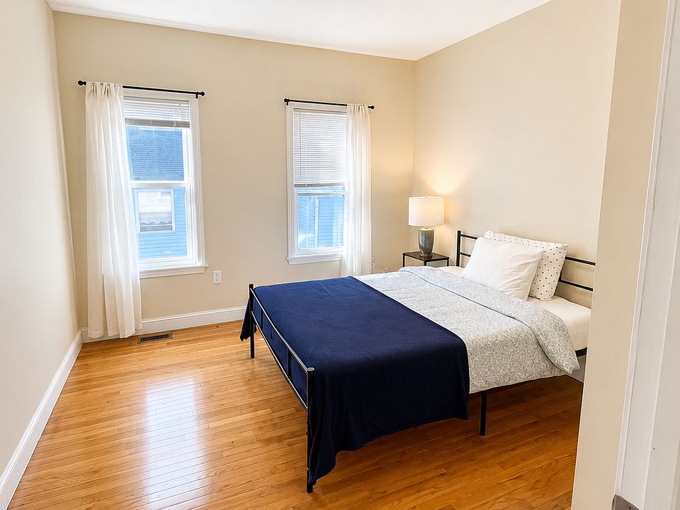 1st image of 59 Glenwood Rd #1