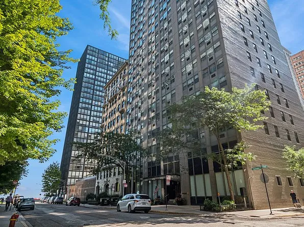 253 E Delaware Pl APT 21F, Chicago, IL 60611
