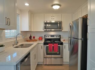119 S Lucia Ave, Redondo Beach, CA 90277