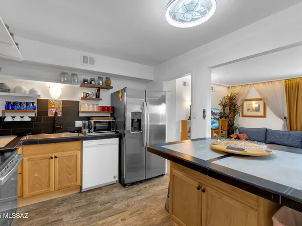 6352 N Barcelona Ln Unit 110, Tucson, AZ 85704