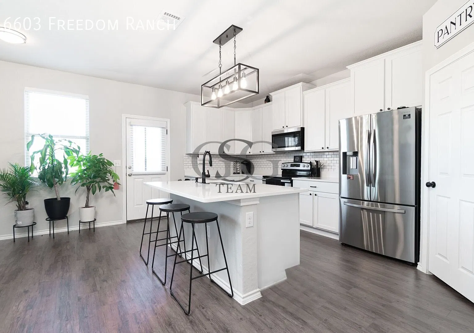 Move In Ready — Photo 3