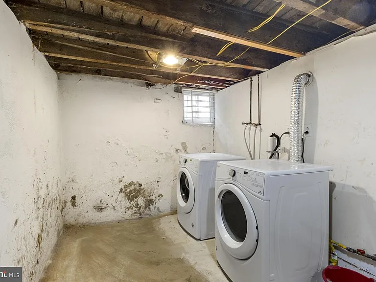 1302 N 19th St #2 — Photo 34