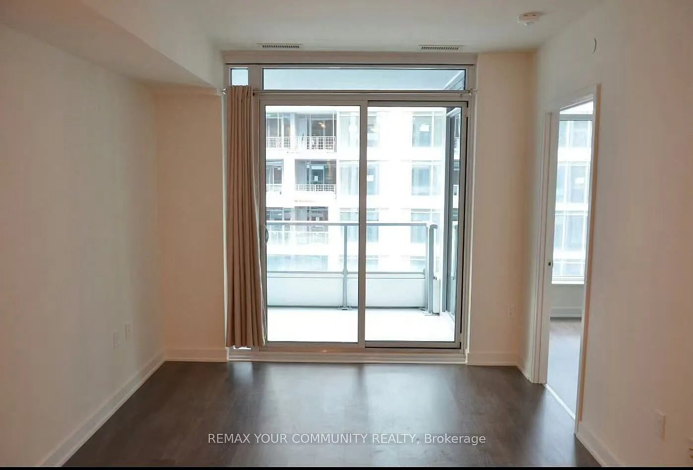 2 bed, $2,800 — Photo 4