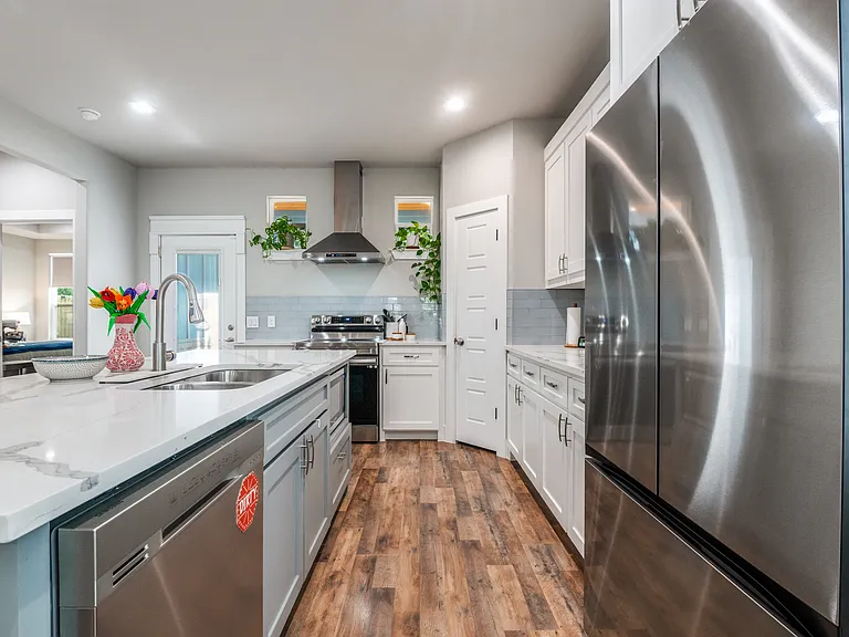 2123 Ramsey Ave — Photo 9