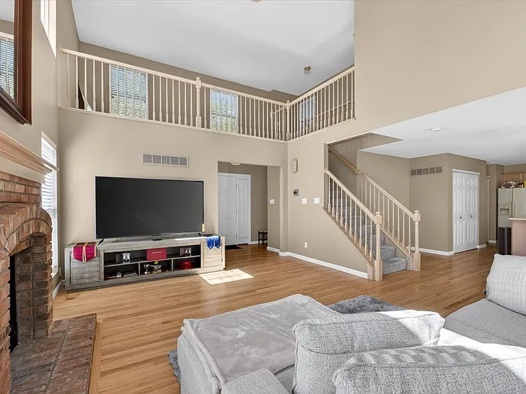 630 Cascade Lake Dr — Photo 35