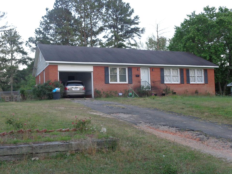 1st image of 932 Arbor Rd