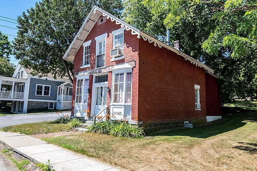1st image of 2269 Main St