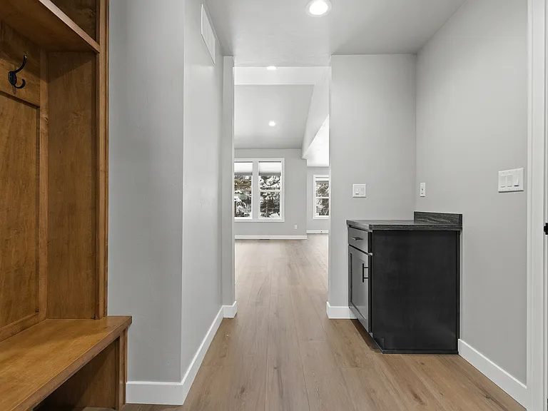 2325 Oliver Ln — Photo 12