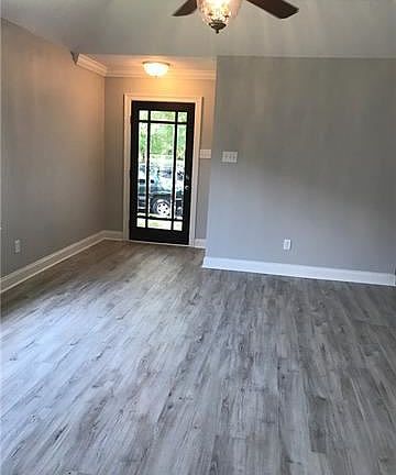 2nd image of 4713 Duplessis St