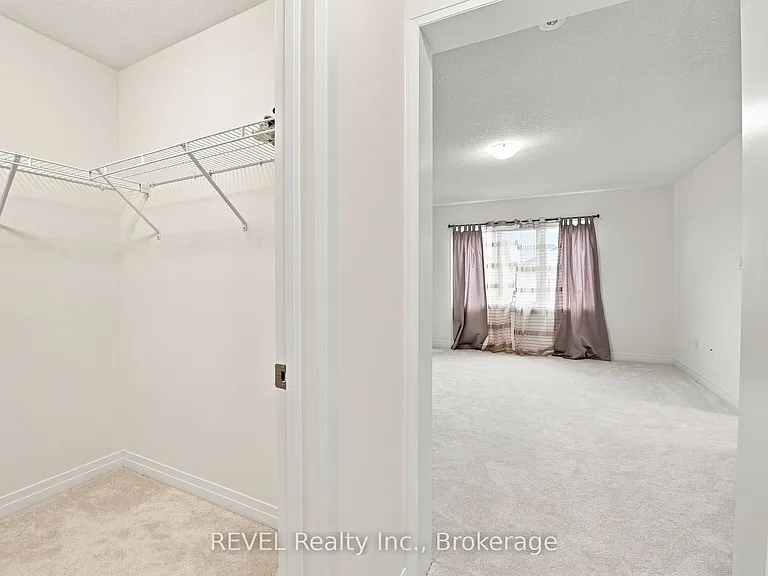 20 Selection Hts — Photo 26