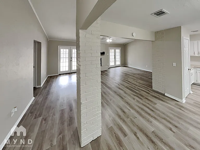 105 Ripplewood Dr — Photo 3