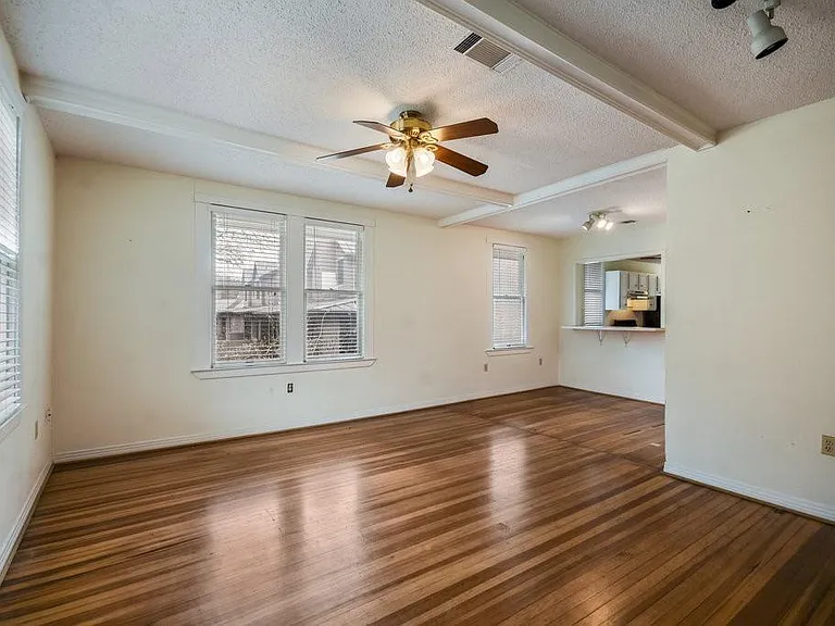 609 Harthan St #A — Photo 5