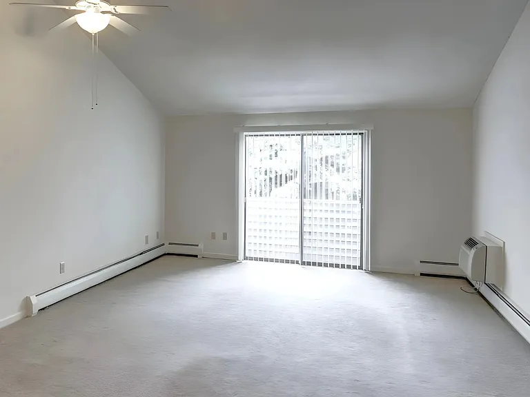 Woodgate Place — Photo 14