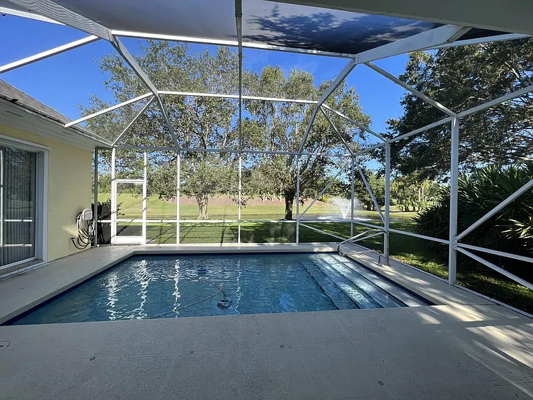 180 Barbados Dr — Photo 4