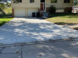 6706 S 150th St, Omaha, NE 68137