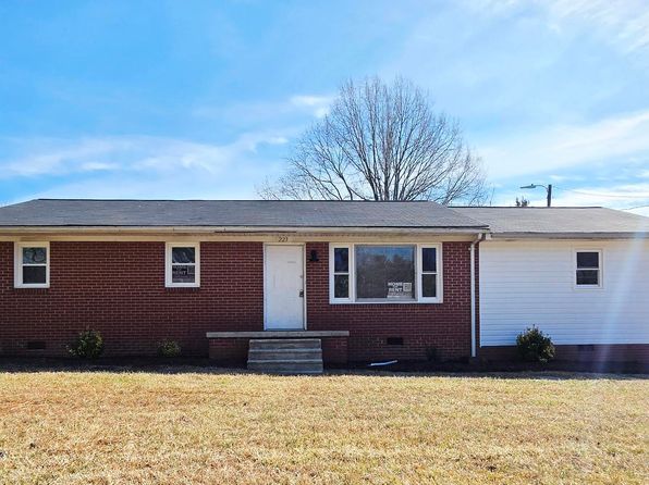 223 State Highway 100