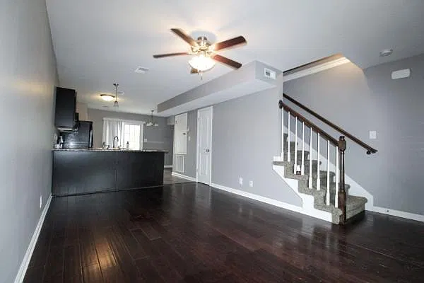 2 bed, 1.5 bath, 1050 sqft, $1,200 — Photo 2