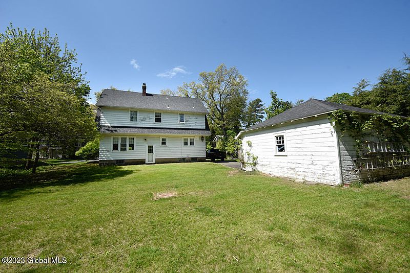 4th image of 418 Wellington Road