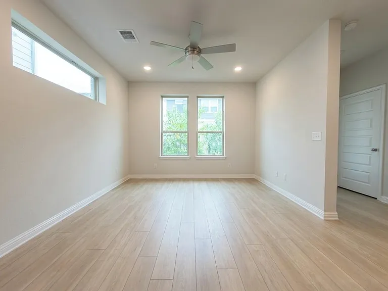 8311 Springsteen Dr #318 — Photo 11