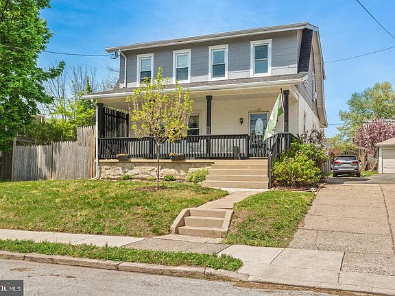 2nd image of 211 Drexel Ave