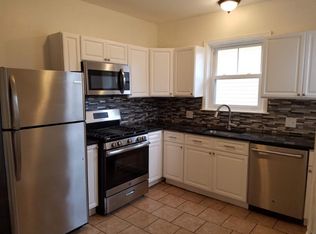 20 Mayflower St #2, Providence, RI 02906