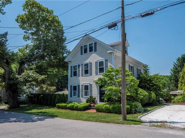 58 Pleasant St, North Kingstown, RI 02852