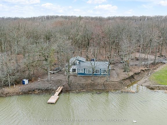 3rd image of 99 Blue Heron Ln