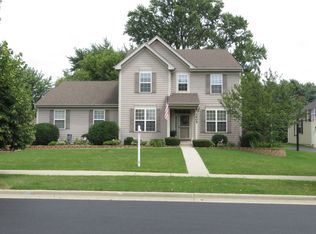 1405 Blume Dr, Elgin, IL 60124