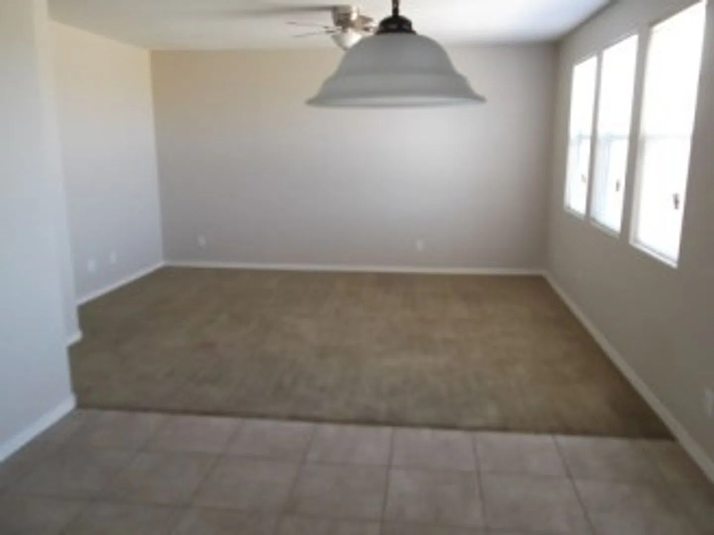 3 bed, 2.5 bath, 2105 sqft, $2,000 — Photo 4