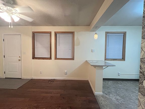 Living Room / Kitchen