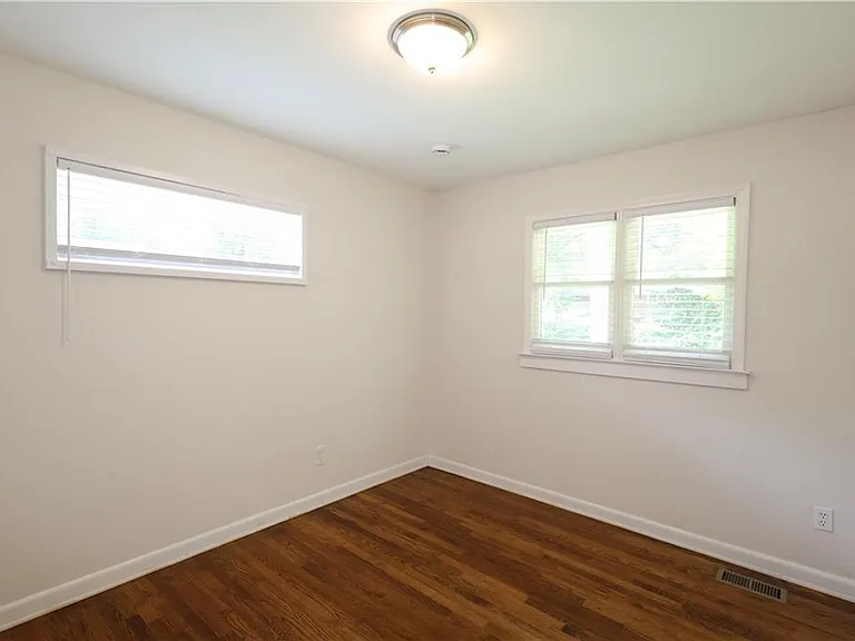 2994 Judylyn Dr — Photo 8
