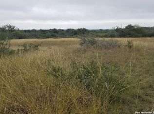 8091 Chesnutt Ln, Beeville, TX 78102