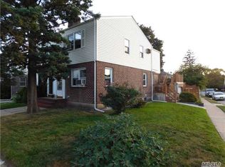 5004 185th St, Fresh Meadows, NY 11365