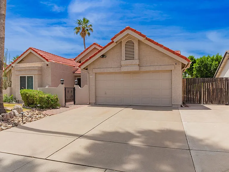 11115 E Mercer Ln — Photo 42