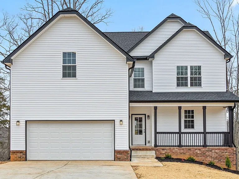 2129 Powell Rd — Photo 1