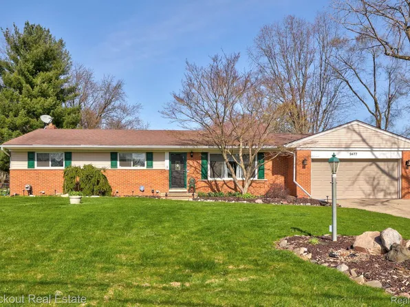 2477 Sebastian Dr, Grand Blanc, MI 48439