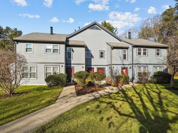 110 Dean St Unit 79, Taunton, MA 02780