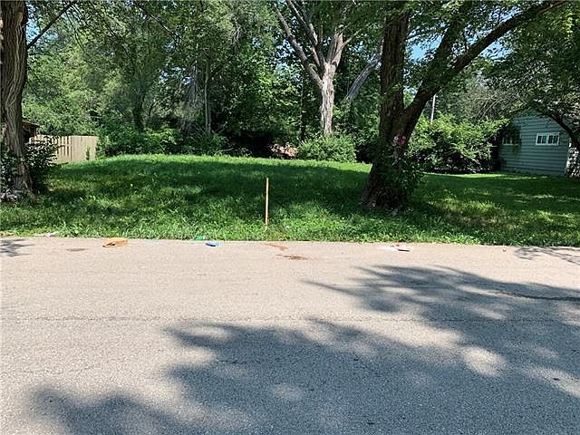 1st image of 10801 Bennington Ave