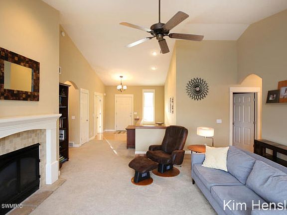 5th image of 13015 Woodrush Dr