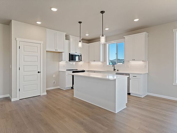 7103 S Hyton ST by Aho Construction