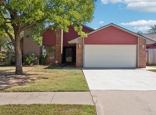 1401 Peach Tree Ln, Norman, OK 73071