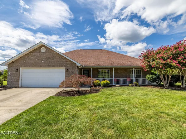 1433 Crestridge Dr, Maryville, TN 37804