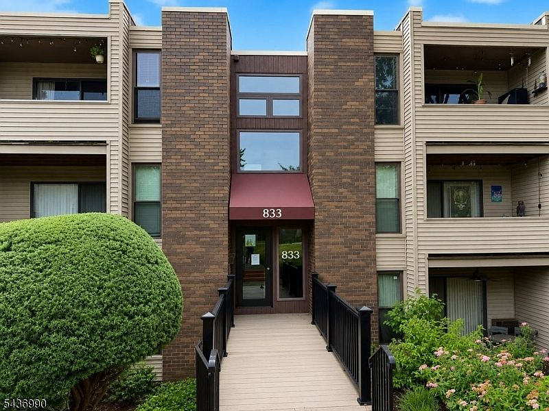 1st image of 833 Main BLDG 833 #L